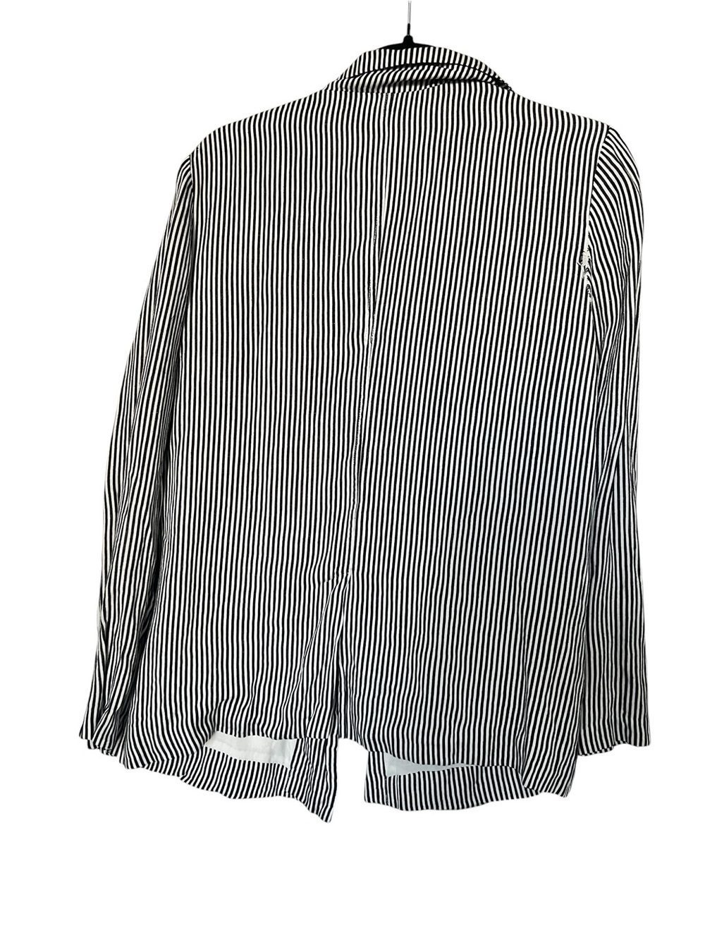 CUPCAKES AND CASHMERE Stripped Blazer - Picture 7 of 9